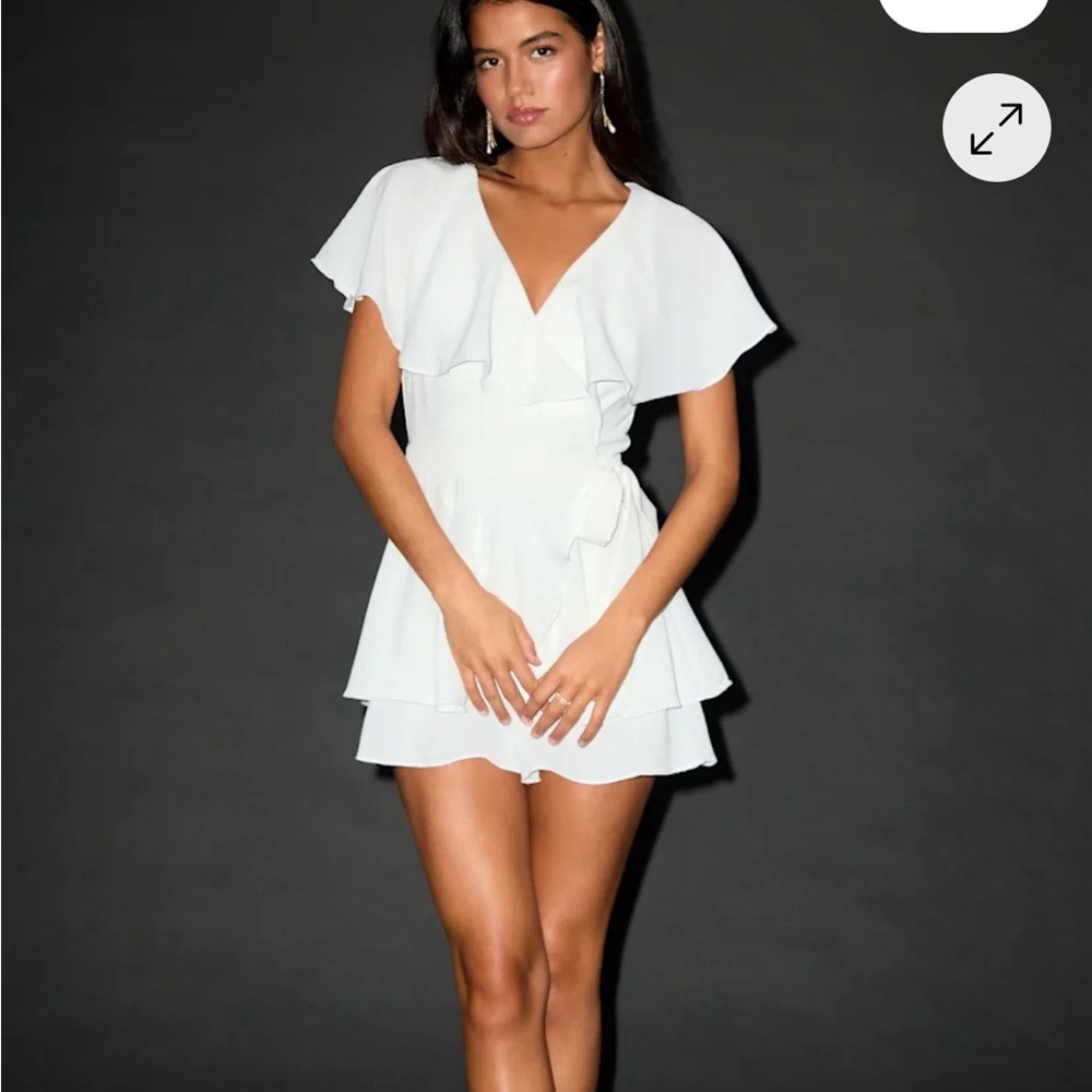 Lulu's aldrin white ruffled backless wrap romper